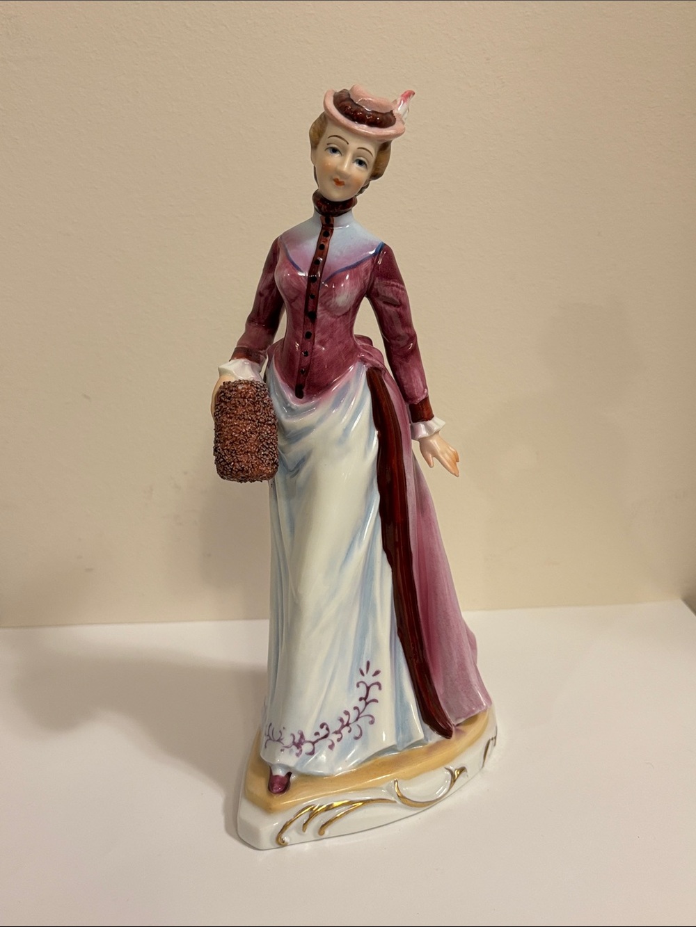 Vintage Kowa Finest Porcelain Ware Lady Figurine – Hand Painted, Made in Japan